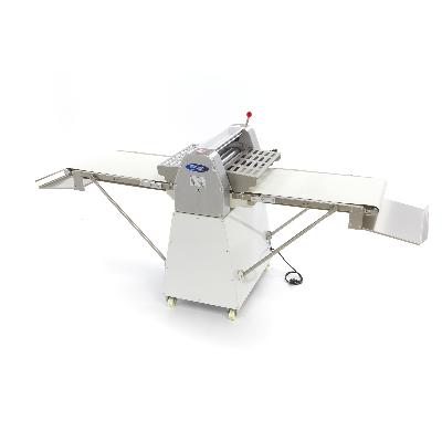 Váleček na těsto 52 cm - podlahový model